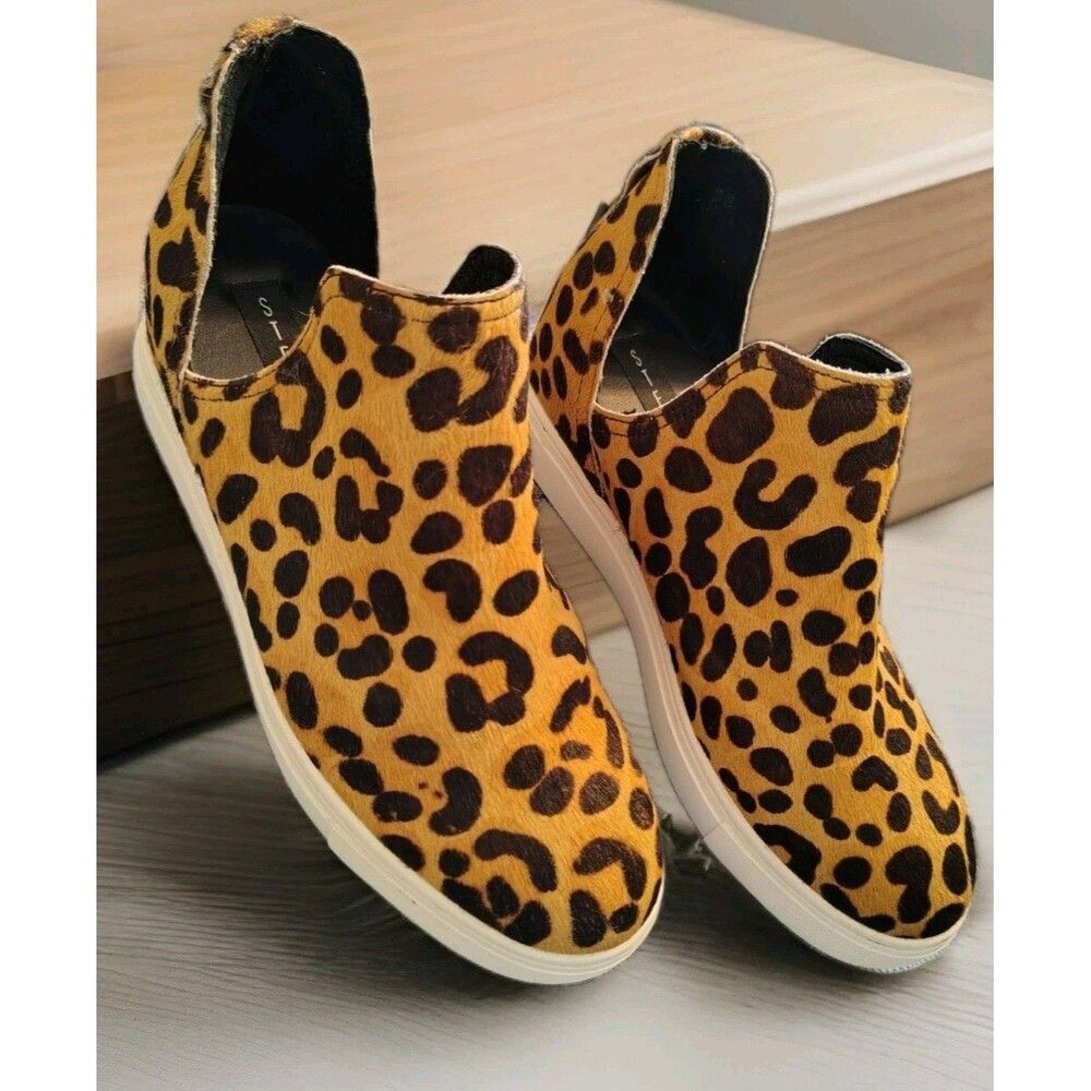 STEVEN By Steve Madden Caprice Cheetah Print Wedge Sneakers Shoes Women Size 8 M